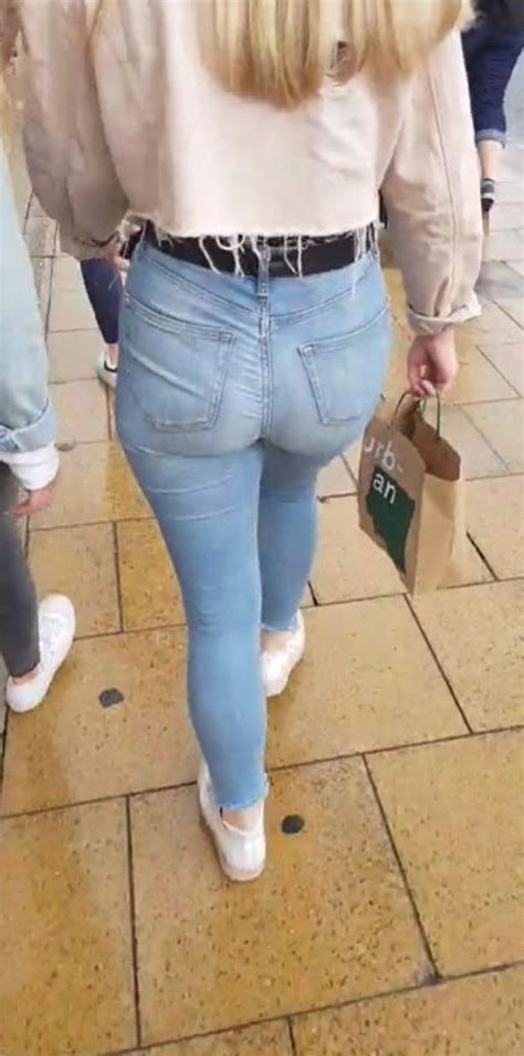 Blonde Girl With A Round Ass Nice Filled In Tight Jeans Tight Jeans Forum