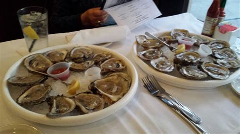 The Best Oysters In Houston This Restaurant Is A Must Try — Especially During The Holidays