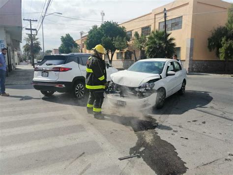 Conductor Ignora Alto Y Provoca Choque En El Centro De Torre N Grupo