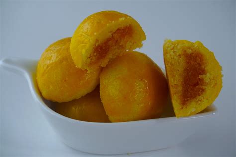 Indonesian Nastar Mini Pineapple Tarts R Recipes