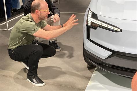 Volvo Ex Kompaktes E Suv Mit Power Unternehmens Wirtschaft Und