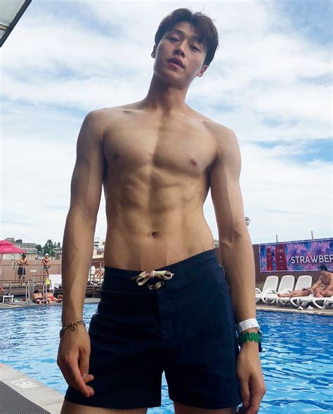 KoreanGuys Ulzzang IG Ekyooooooom Hot Korean Guys Asian Muscle