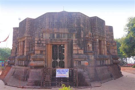 The legends and lore of India's first temple - Mundeshwari temple