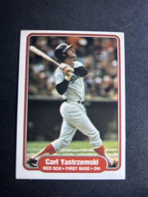 1982 Fleer Baseball Card 312 Carl Yastrzemski Boston Red Sox HOF NmMt