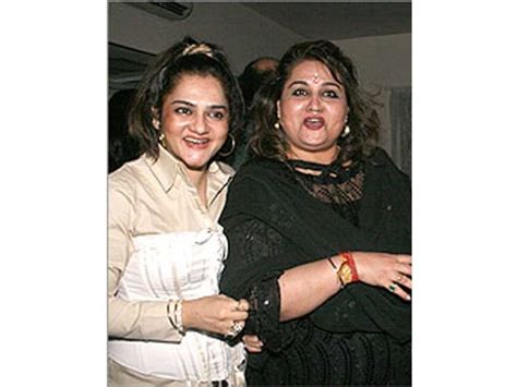 Reena Roy With Daughter Sanam Khan Newstrend