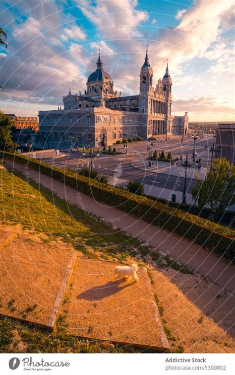 Majest Tische Kathedrale Bei Sonnenuntergang Ein Lizenzfreies Stock