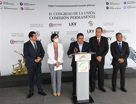 Conferencia De Prensa Concedida Por Legisladoras Y Legisladores Y