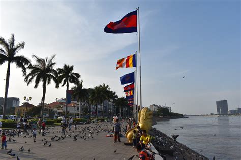 Sisowath Quay Phnom Penh Cambodia Sisowath Quay Flickr