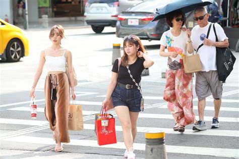 雙北高溫飆36°c！午後「劇烈天氣」降雨至入夜 全台雨區一圖先看 生活 Nownews今日新聞