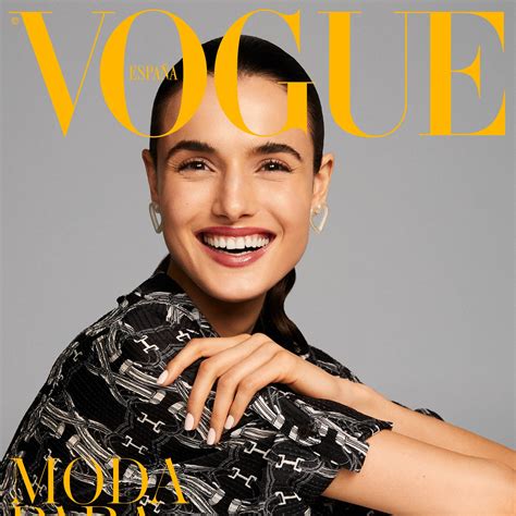 Laetitia Casta Protagoniza La Portada De Abril De Vogue Espa A Vogue