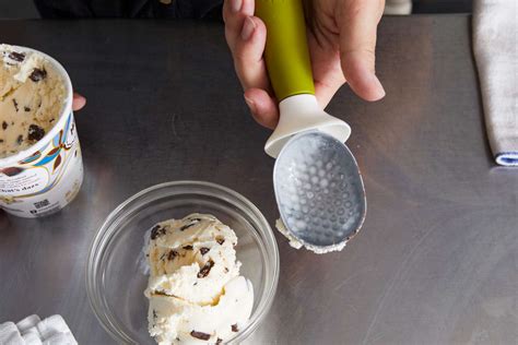 The 6 Best Ice Cream Scoops Tested And Reviewed