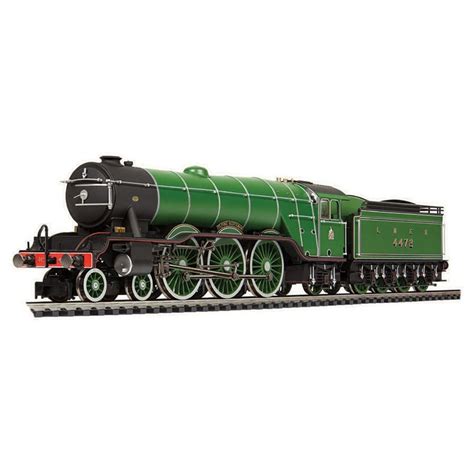 Hornby R30207 Hornby Dublo LNER A1 Class 4 6 2 4472 Flying Scotsman