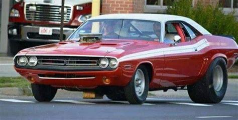 Pin By Dennis Featheringham On Mopar Muscle Dodge Muscle Cars Vintage Muscle Cars Mopar