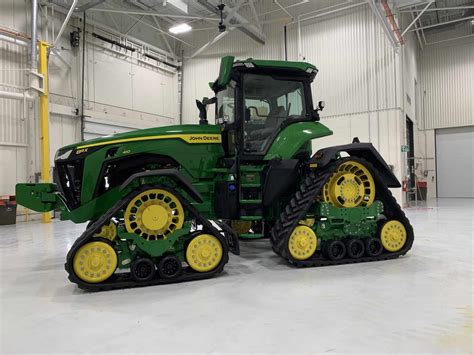 A Walk Around the New John Deere 8RX Tractor