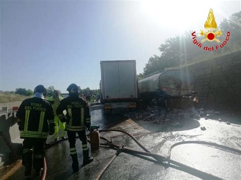 Video MONTEMILETTO AV Incidente Tra Unautocisterna Carica Di