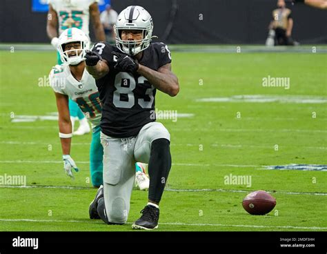 Las Vegas Raiders Tight End Darren Waller Reacts After Making A