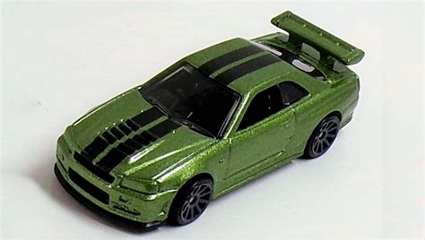 Машинка Базова Hot Wheels Skyline GT R BNR34 Nissan 1 64 FYC52 Green купити в інтернет