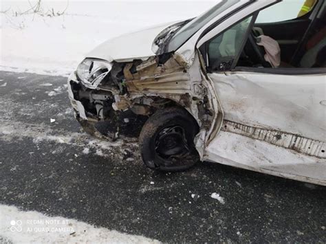 Wypadek Z Udzia Em Czterech Pojazd W Zablokowana Droga Pod Koninem