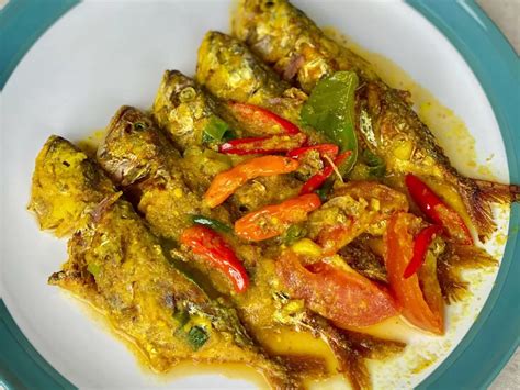 Resep Ikan Bumbu Kuning Sederhana Tanpa Santan Enak Banget Indozone