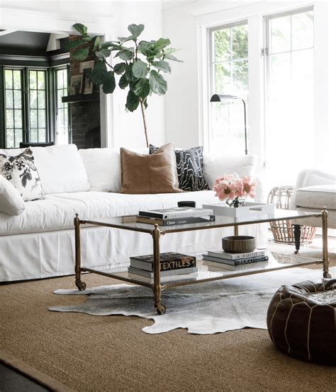 15 Pretty Ways To Style A Coffee Table