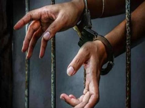 Gang Used To Take To Thousand Rupees For Examination Of Fetal Sex Three Arrested Including