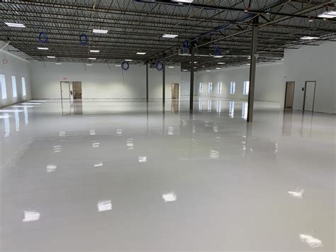 Jasa Cat Epoxy Lantai - Harga Borongan Finish Trowel & Floor Hardener