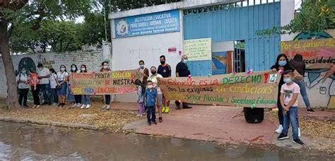 Padres Protestan Por Da Os En Colegio De Atalaya La Voz Del Norte