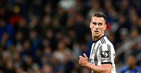 Pedull Bologna Su Rugani E Milik Ma Rapporti Freddi Con La Juve