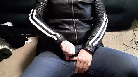 Schwuler Wichs In Leder Bikerjacke Xhamster