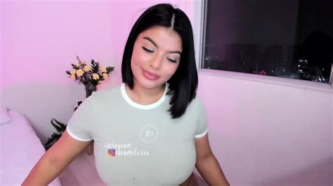 Curvy Latina Natalia