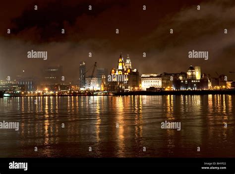 Liverpool Skyline at Night Stock Photo - Alamy