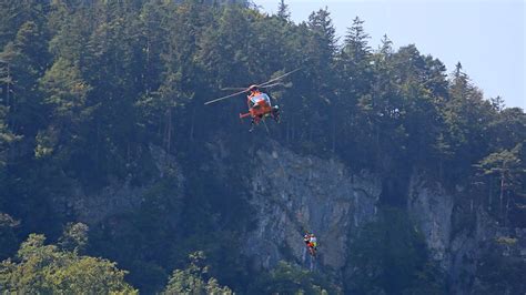 Reichenhaller Bergwacht Am Donnerstag Bei Drei Eins Tzen Gefordert