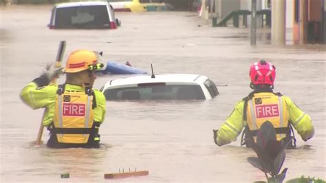 Neuseeland Sintflutartiger Regen Auckland Ruft Notstand Aus Video