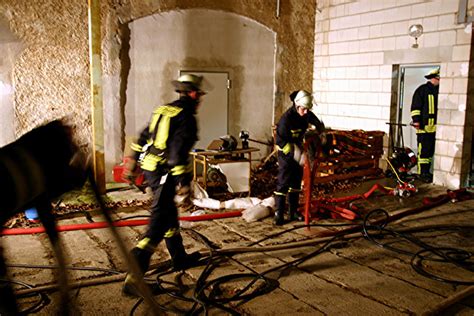 Lagerhallenbrand Freiwillige Feuerwehr Eppendorf