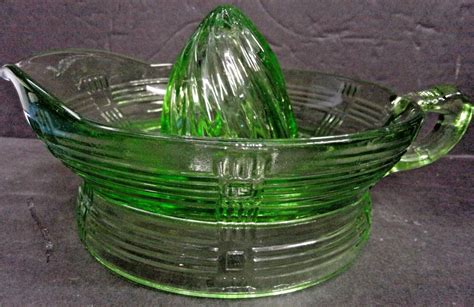 Vintage Hazel Atlas Green Vaseline Uranium Glass Criss Cross Large