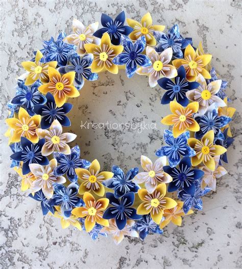 Origami Paper Flower Wreath / origami paper flowers paper