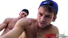 Mature Hunk Barebacked Hard At Roadside Xnxx