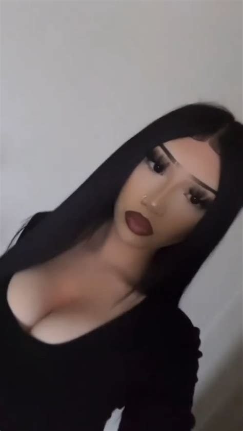 Épinglé par Samantha Samantha sur Latina inspo en