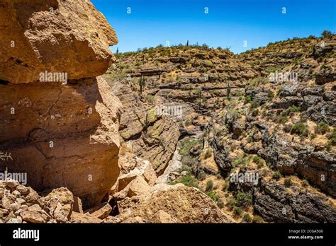 Apache Trail Scenic Drive Stock Photo - Alamy