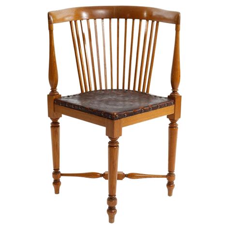 Silla Esquinera Jugendstil De Madera De Arce Con Asiento Tapizado De