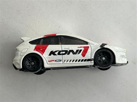 Staré použité autíčko HOT WHEELS FORD FOCUS RS z roku Mattel Aukro