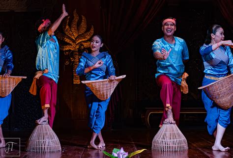 Apsara Theatre Traditional Khmer Music Dance Performances In Siem