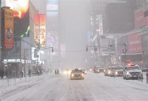 EN IMAGES 35 photos impressionnantes de la tempête de neige historique