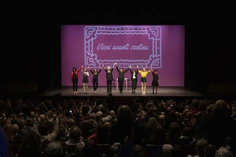 Vieni avanti cretina next Serena Dandini al Teatro Carcano da venerdì