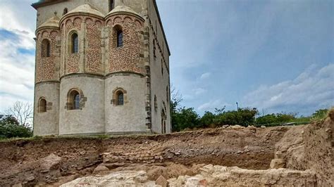 Burg Landsberg Aktuelle Ergebnisse Der Arch Ologischen Ausgrabungen