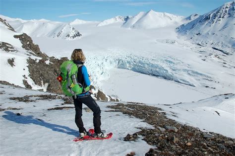 Rtico A Pie Senderismo Y Raquetas De Nieve Por El Lejano Norte