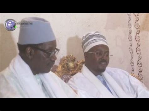 Touba Visite De Serigne Maoudo Sy Ibn Serigne Abdoul Aziz Dabakh Youtube