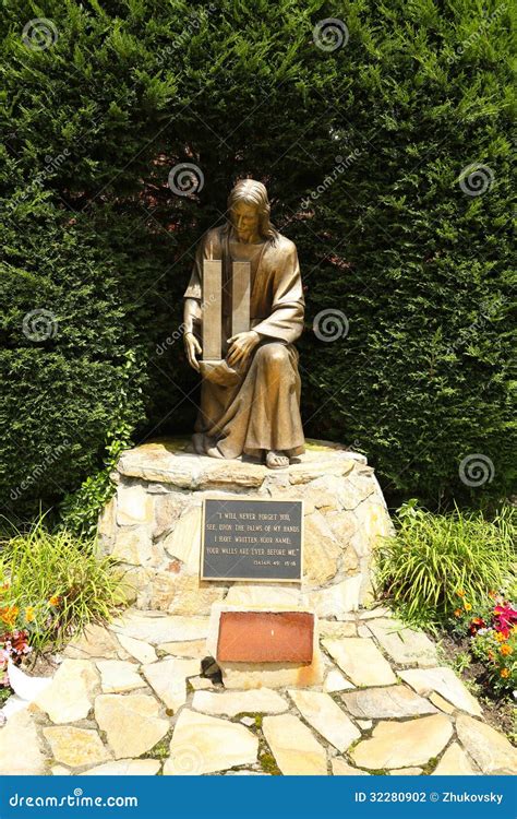 September 11 Memorial - Bronze Statue Of Jesus Christ Holding World ...