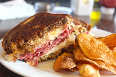 Home | Old Trappe Tavern | Lunch & Tavern Fare