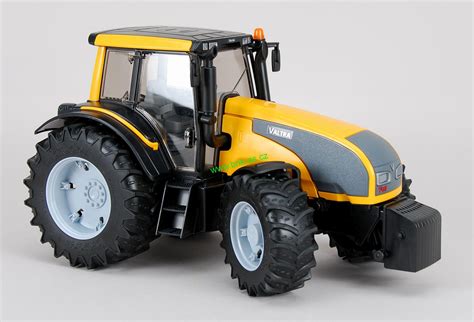 HRAČKY BRUDER | Bruder 9025 Traktor Valtra T191 žlutá | NÁBYTEK KOBERCE